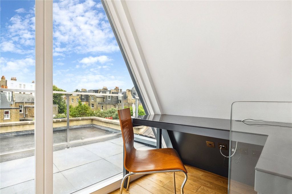 Property photo 2 of 10 Picture No. 09