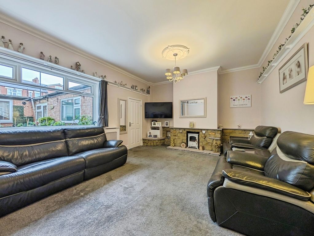 Property photo 2 of 19 Pbox-Img.Jpg