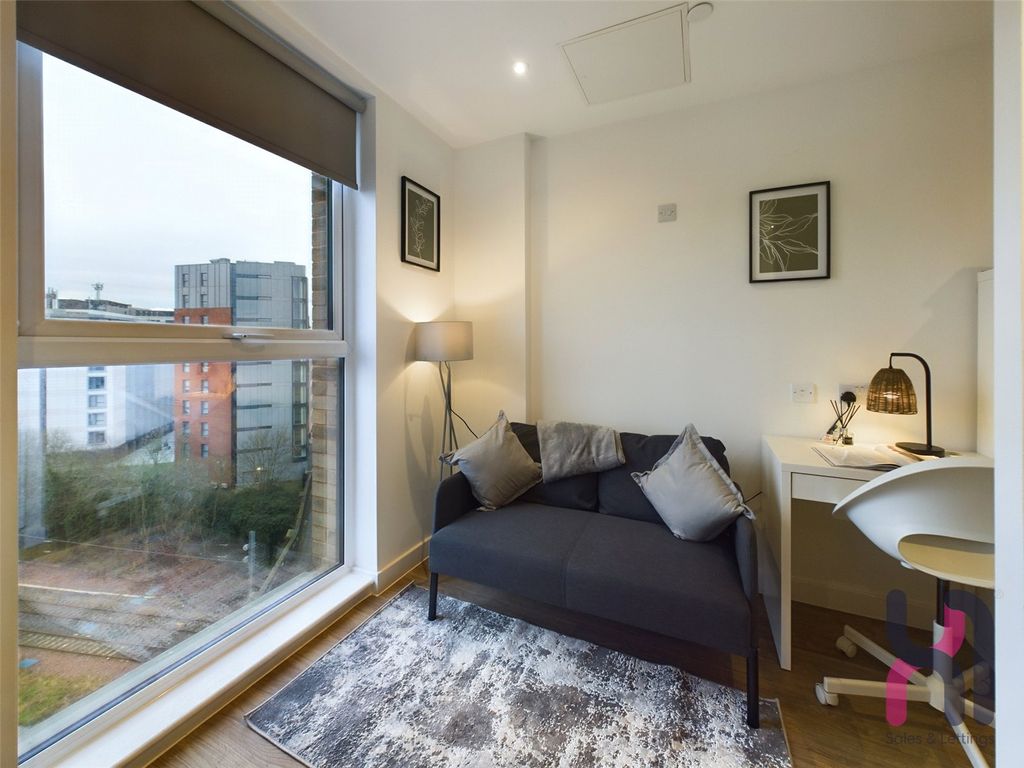 Property photo 2 of 15 Picture No. 05