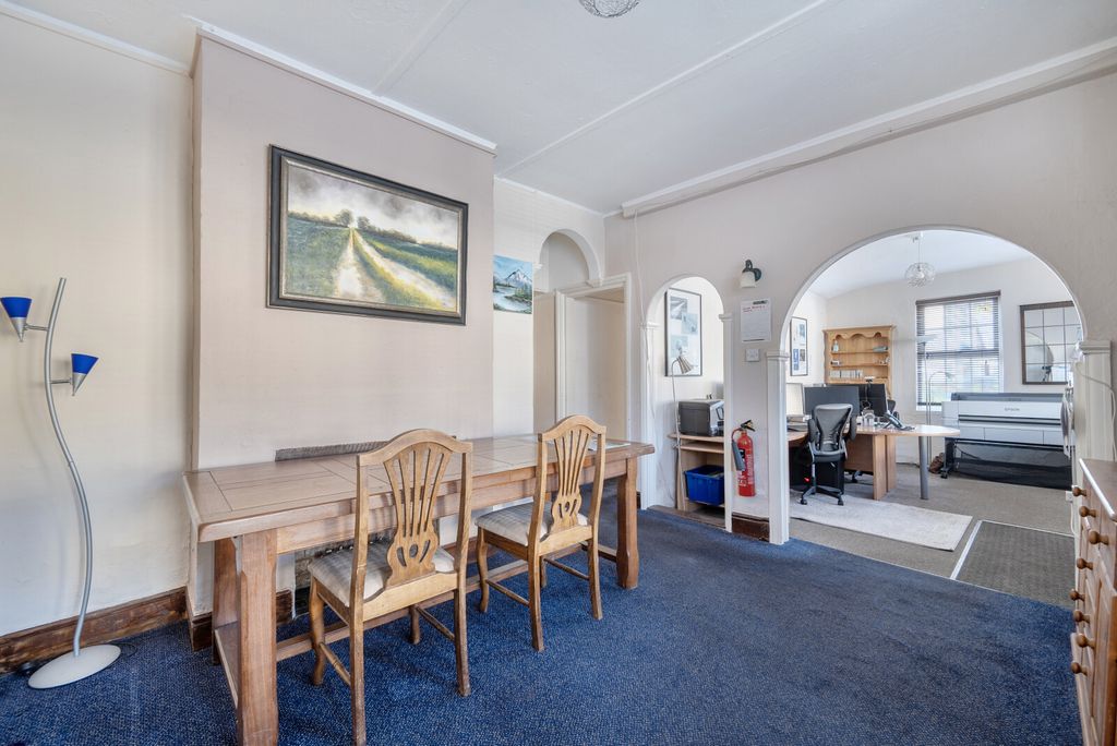 Property photo 2 of 13 Study