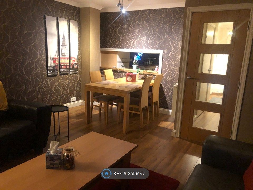Property photo 3 of 8 Dining Room