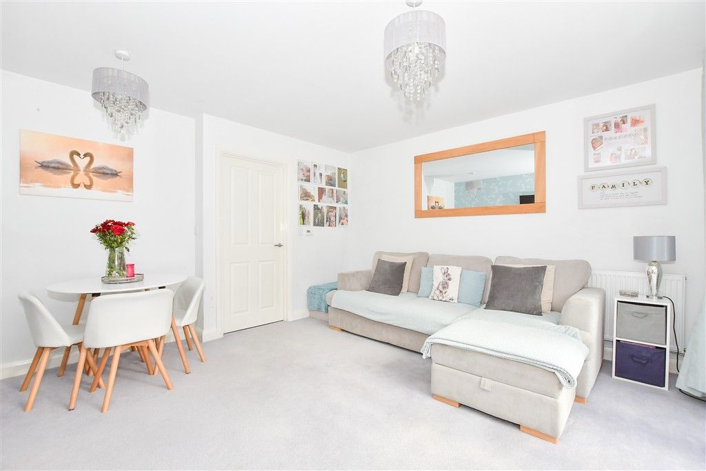 Property photo 3 of 13 Lounge/Diner