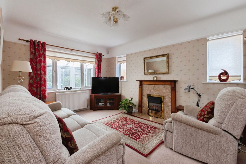 Property photo 3 of 15