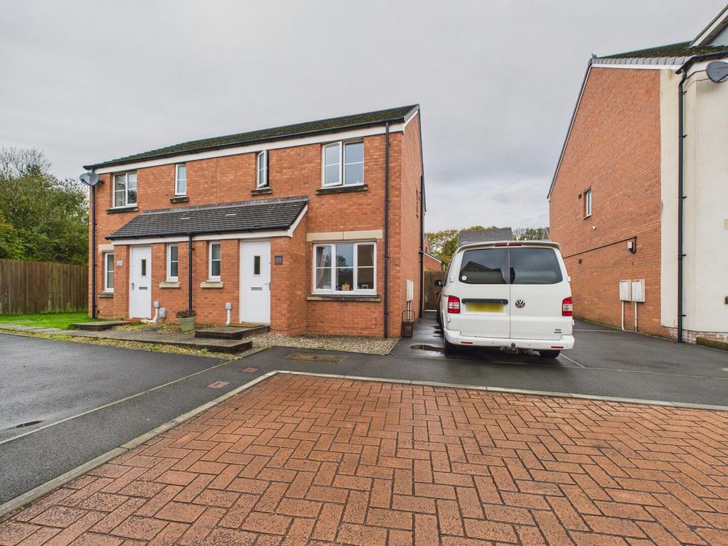 Property photo 1 of 24 Front (Exterior)