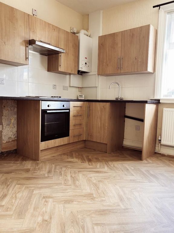 Property photo 3 of 9 Reception Room/Kitchen