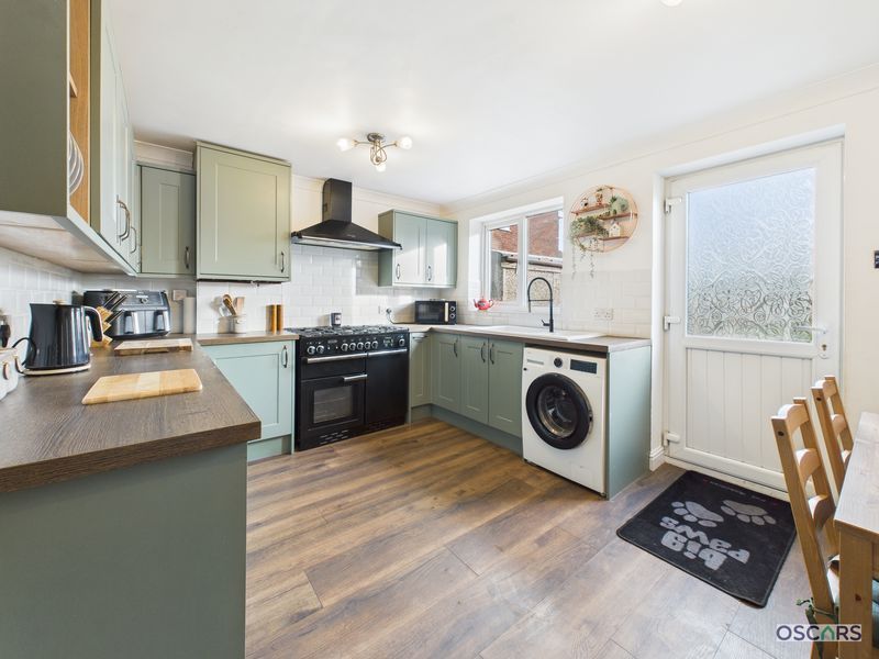 Property photo 3 of 11 Photo 2