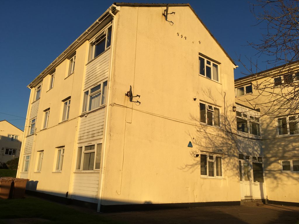 Property photo 1 of 5 Building