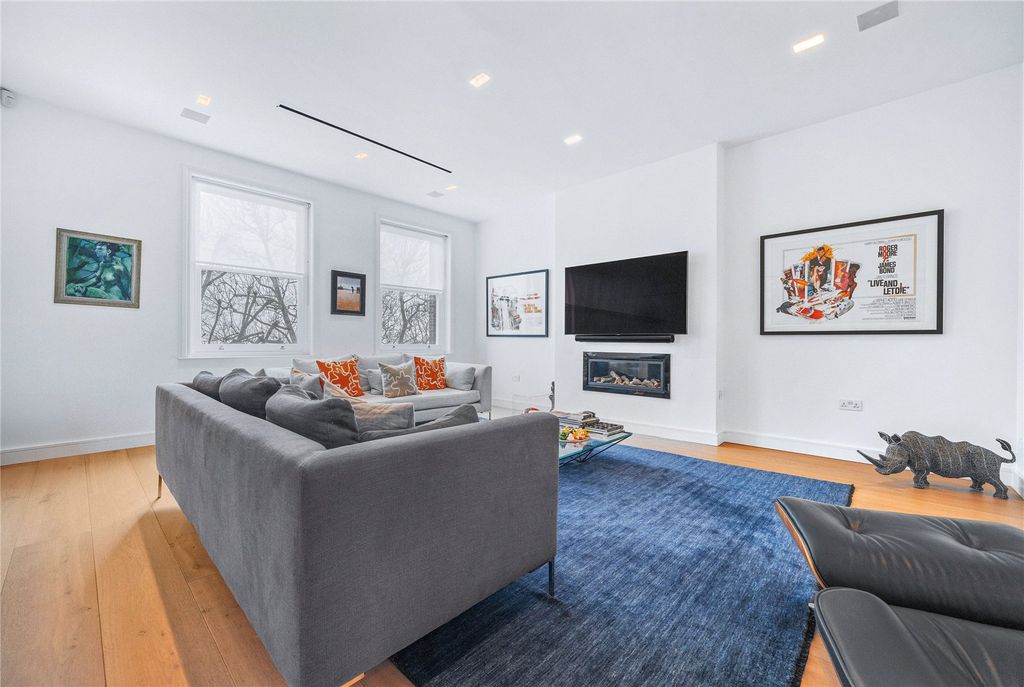 Property photo 3 of 14 Picture No. 14