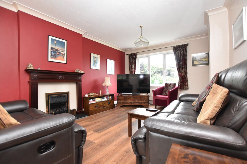 Property photo 3 of 26 Picture No. 28