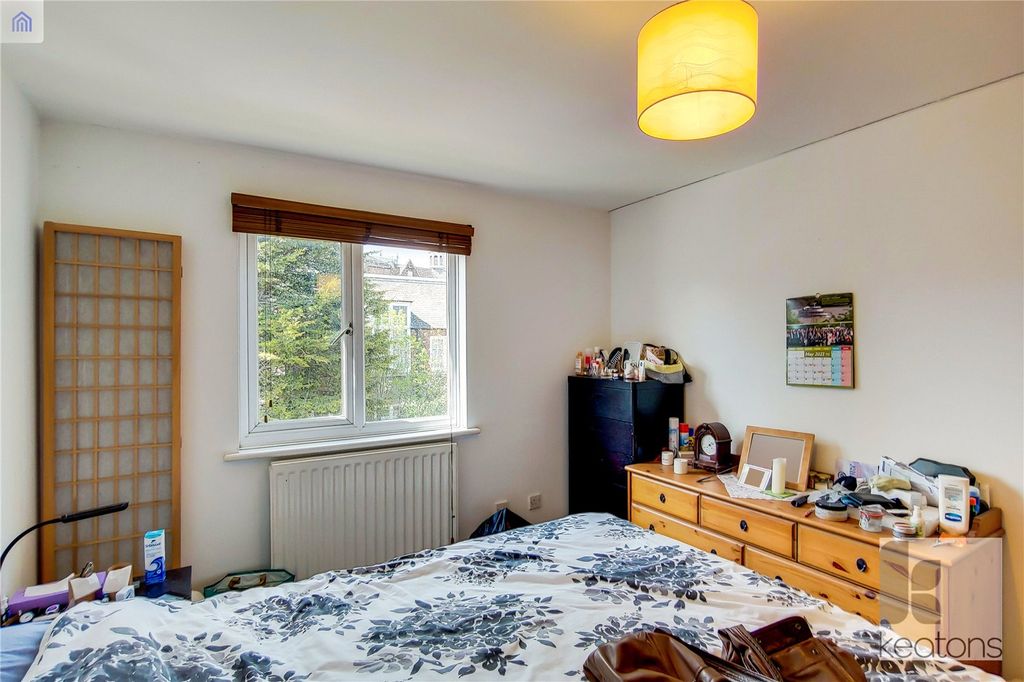 Property photo 3 of 9 Bedroom 1