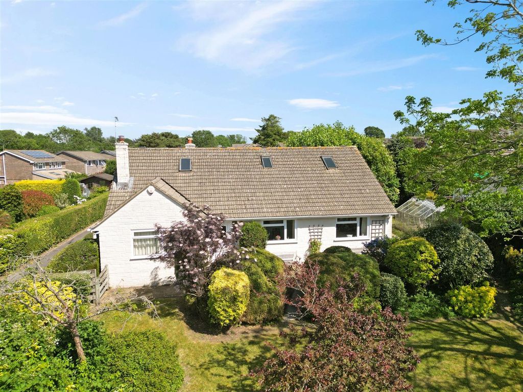 Property photo 1 of 32 1 (3).Jpg