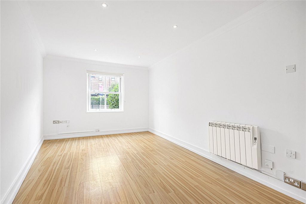 Property photo 2 of 12 Reception Room