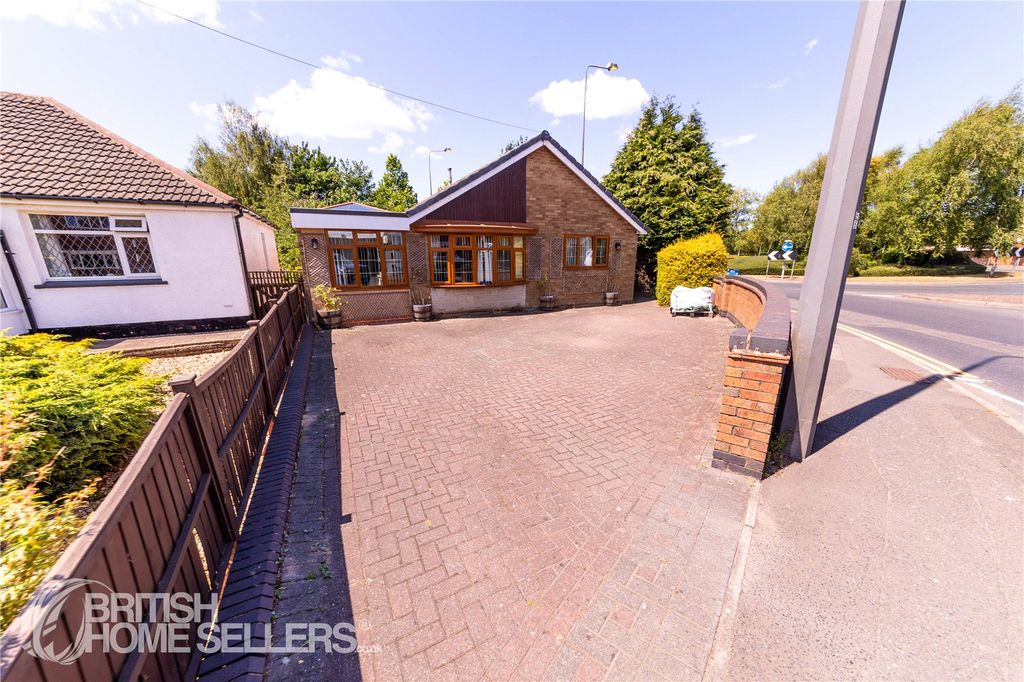 Property photo 2 of 33 Picture No. 20