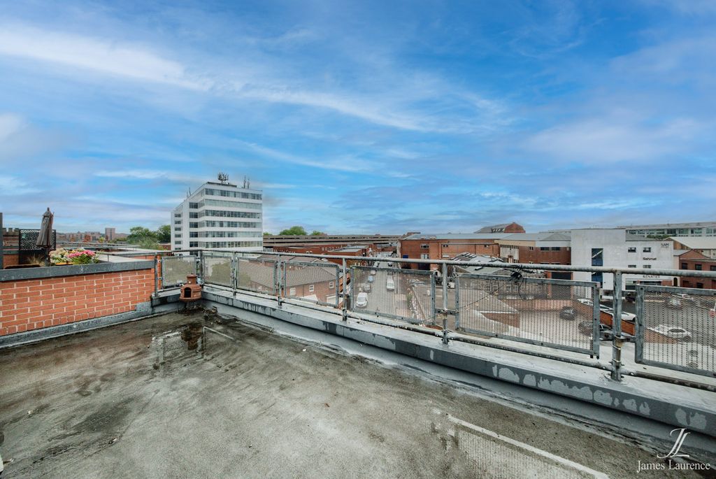 Property photo 2 of 11 Xh2A2596-Hdr(3)-Edit