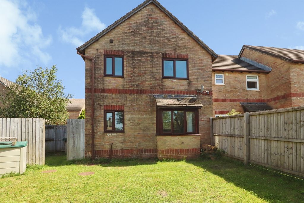 Property photo 1 of 11