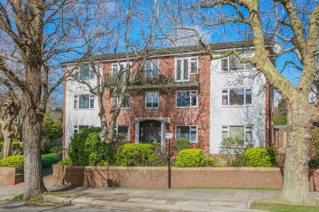 Property photo 1 of 18