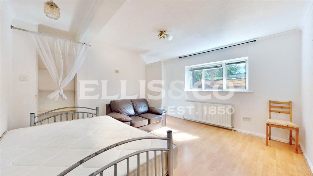 Property photo 1 of 14 Picture No. 12