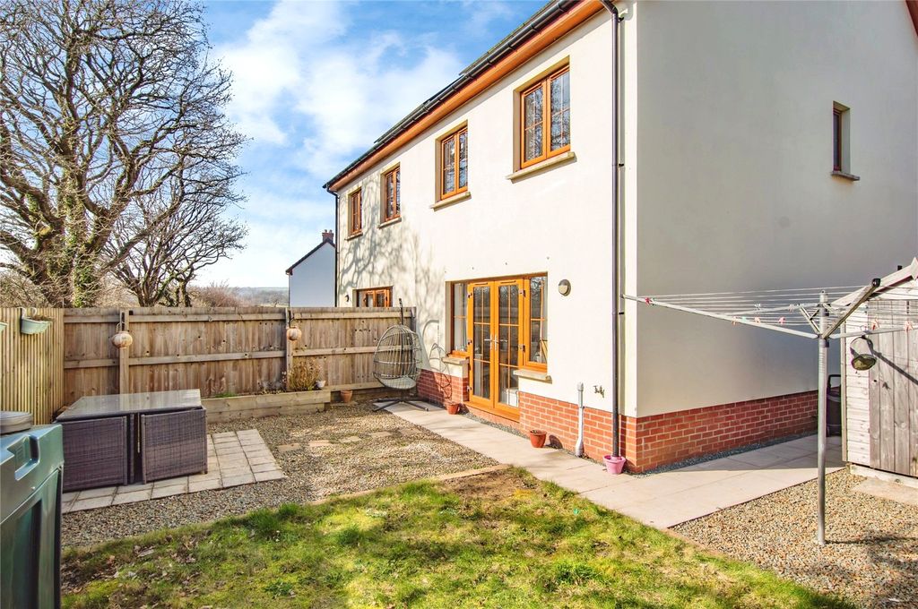Property photo 2 of 19 Picture No. 18