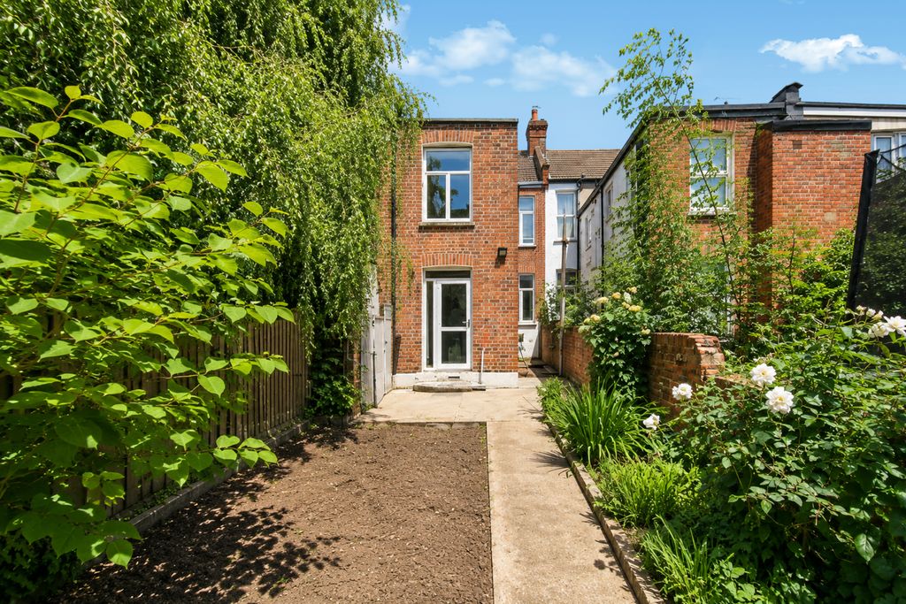Property photo 2 of 15