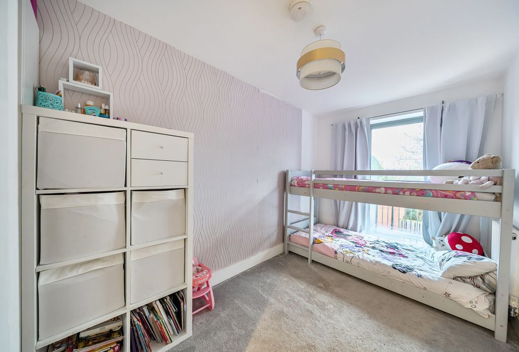 Property photo 3 of 14 1405880-1-697B83A...