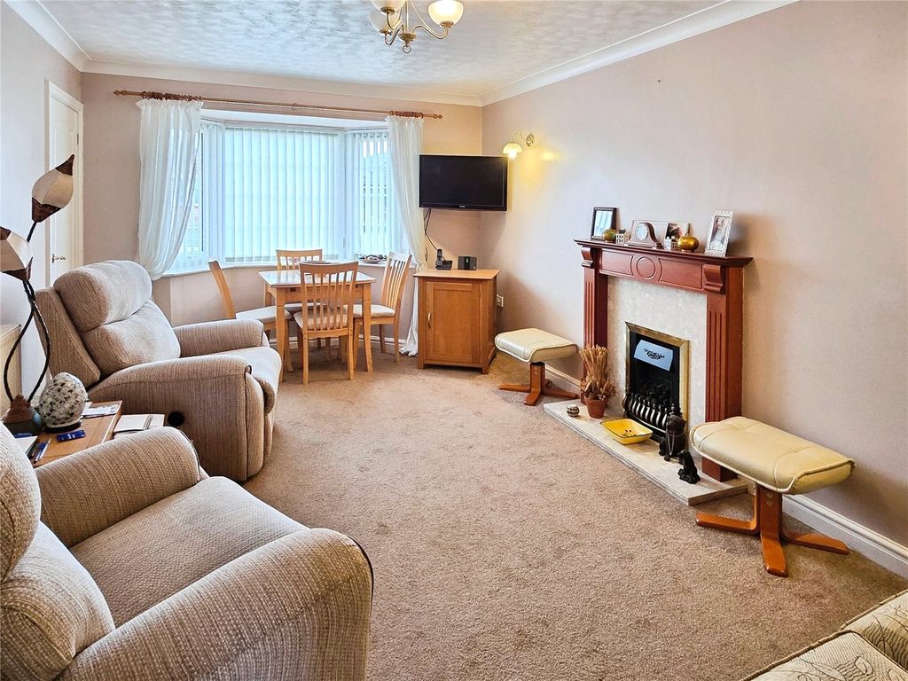 Property photo 2 of 12 Living Room