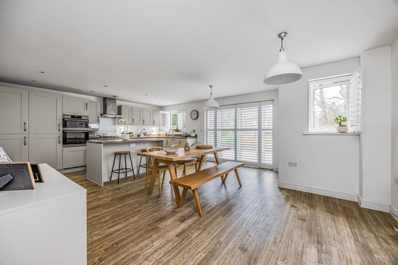 Property photo 2 of 45 Photo 12