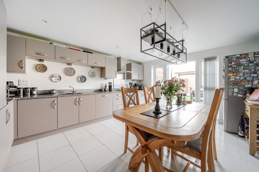 Property photo 2 of 18 Kitchen/Family Room