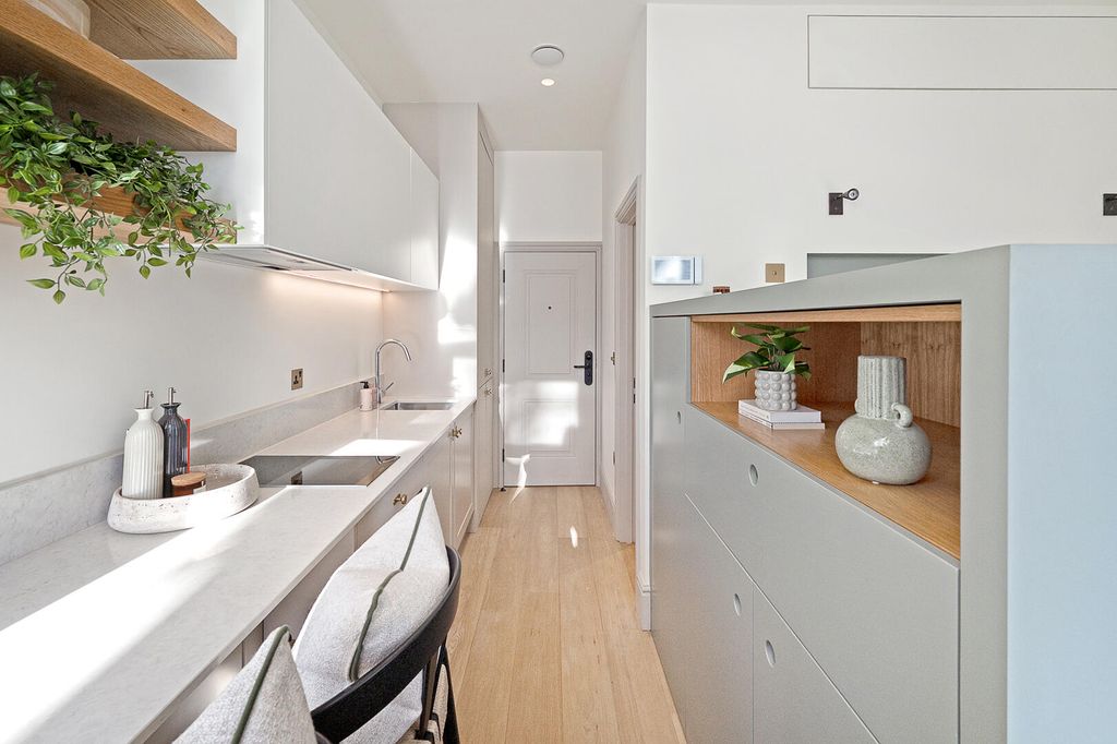 Property photo 1 of 12 Flat 18 (10).Jpg