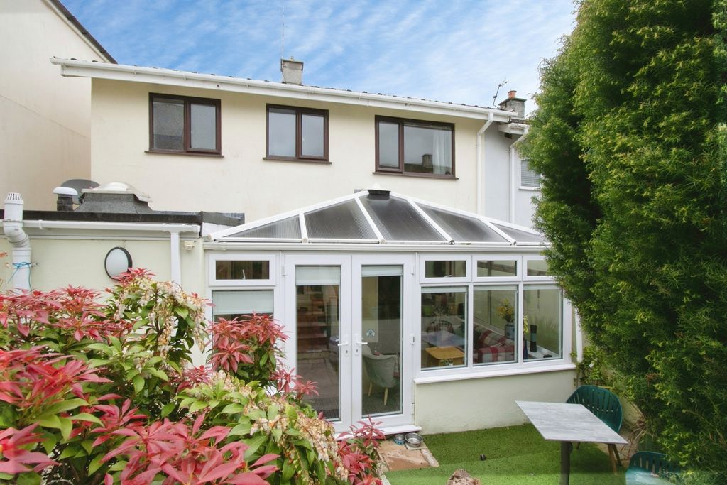 Property photo 2 of 20 Pbox-Img.Jpg