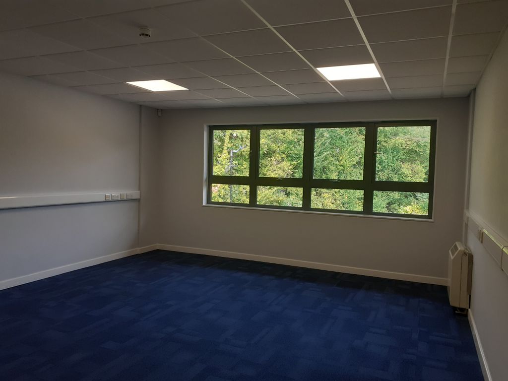 Property photo 1 of 10 Small Office To Let (89)