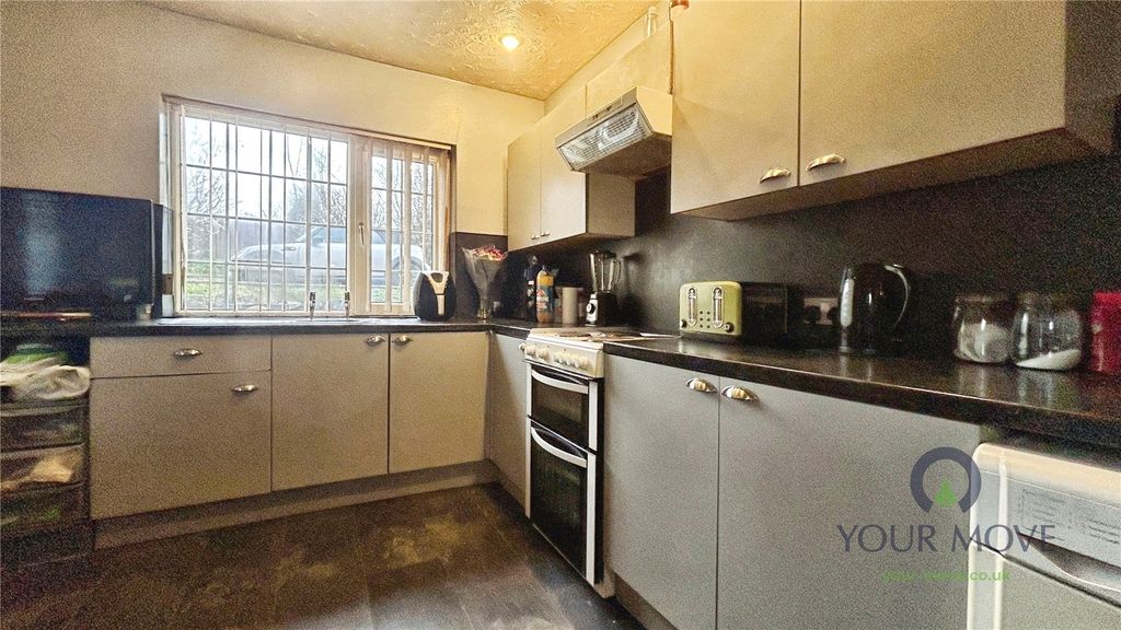 Property photo 2 of 10 Picture No. 30