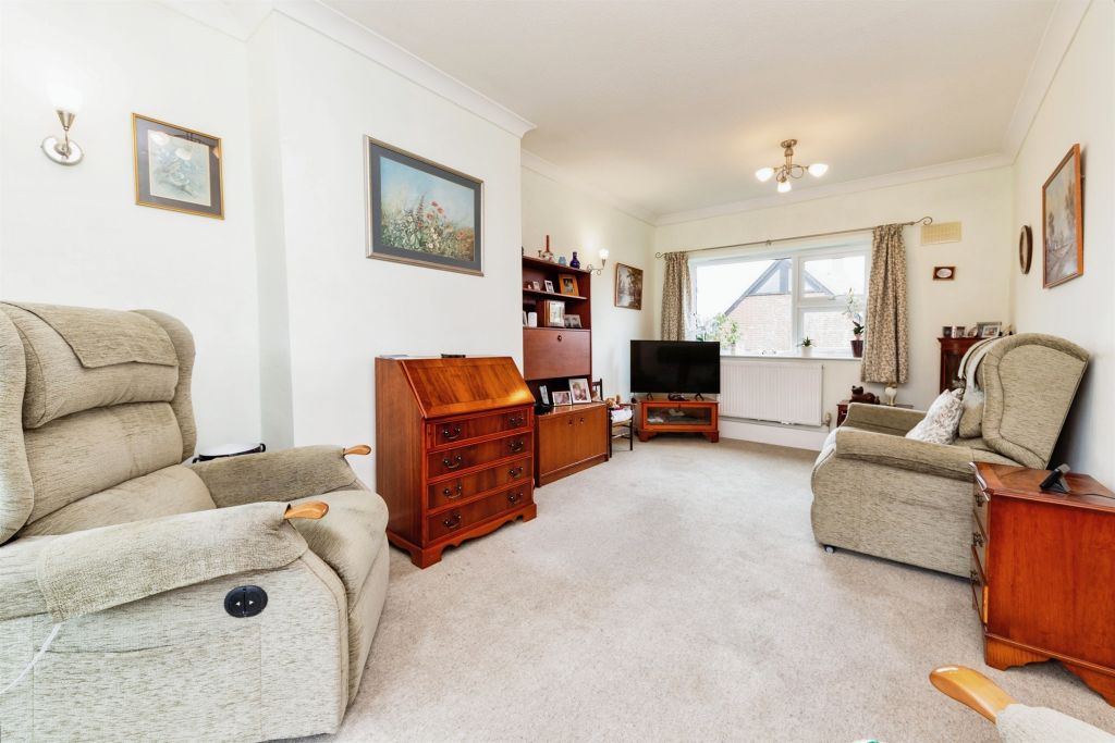 Property photo 2 of 20