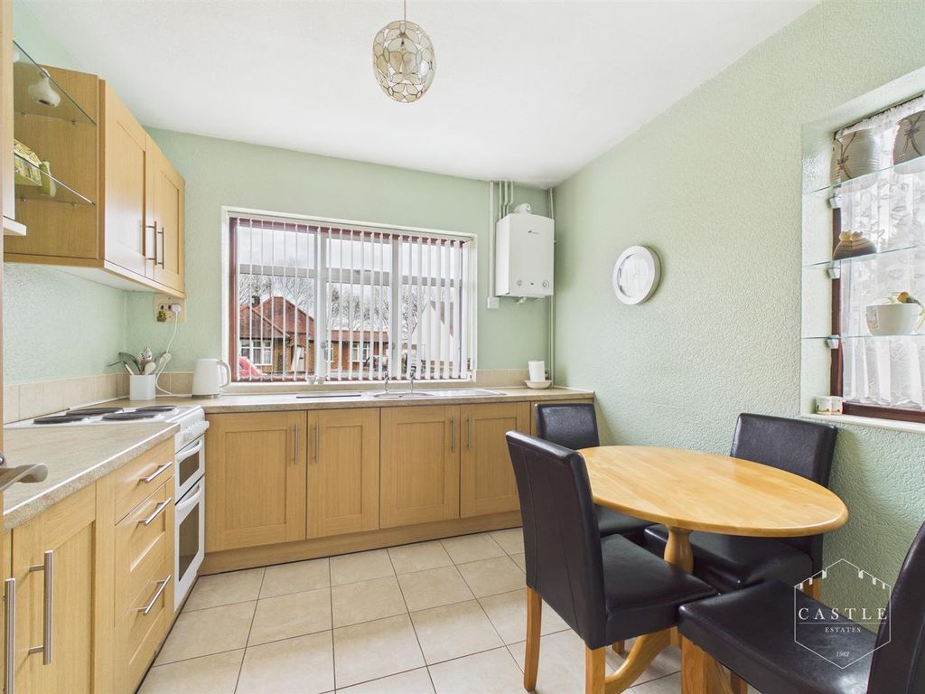 Property photo 2 of 13 Kitchen