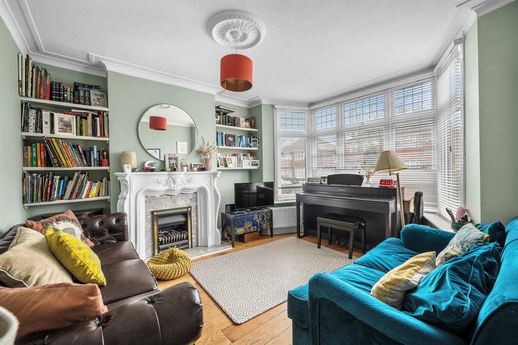 Property photo 2 of 17 Front Reception Room