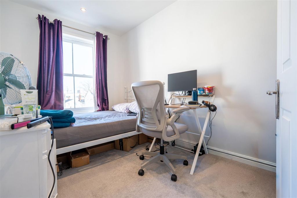 Additional image 11 of 2 bed flat to rentDale Street, Leamington Spa CV32