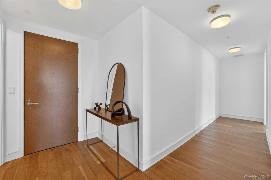 Property photo 2 of 27 <Alttext/>