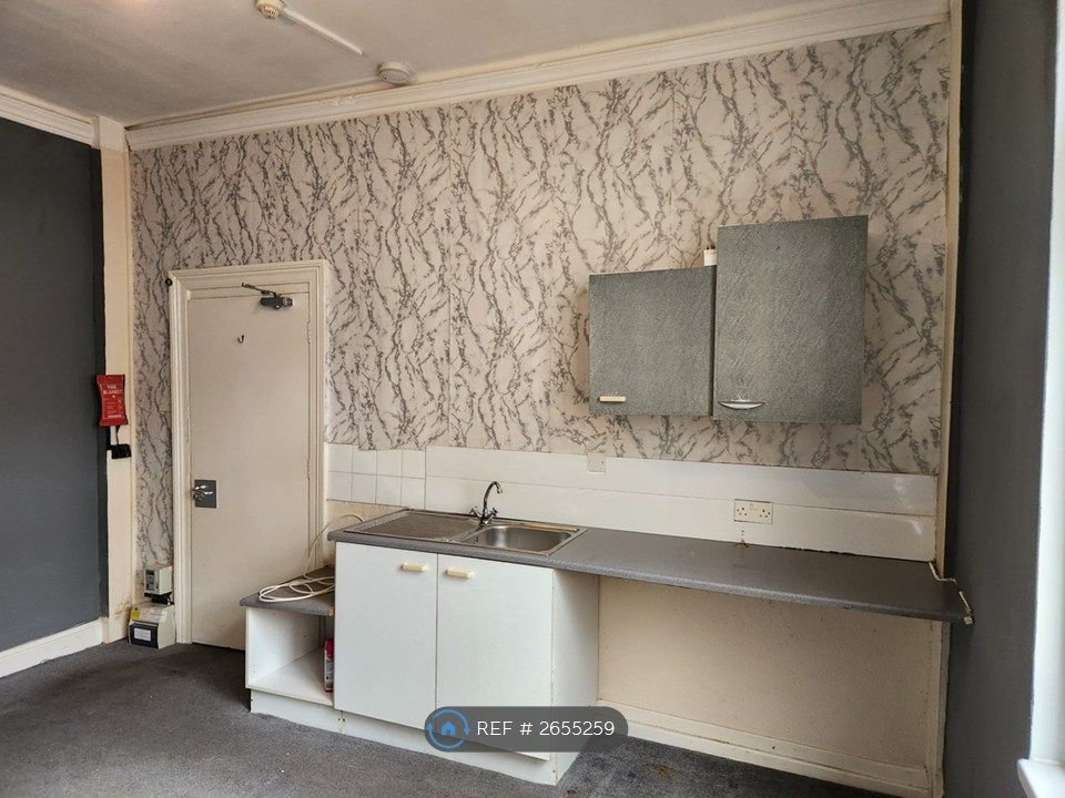 Property photo 1 of 3