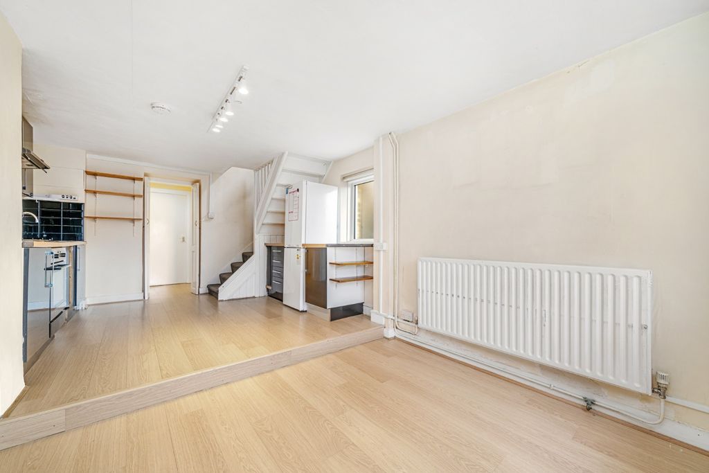 Property photo 3 of 10 2831864