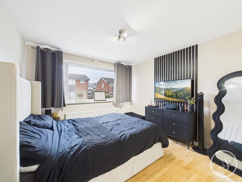 Property photo 3 of 13 Bedroom One