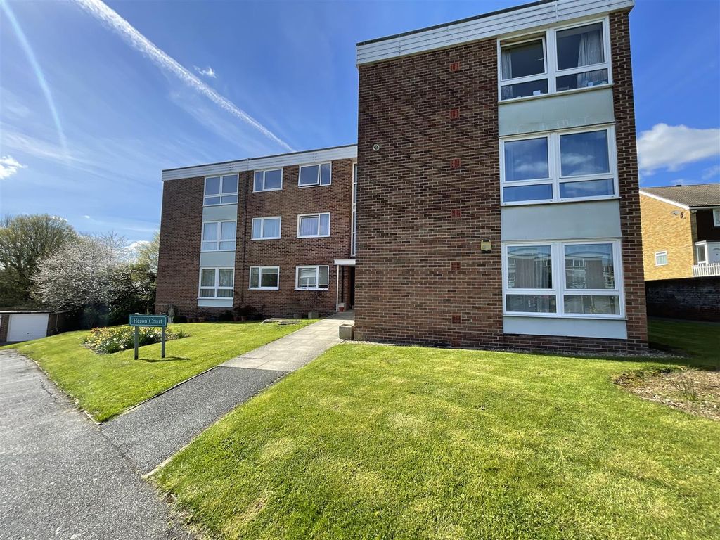 Property photo 3 of 9