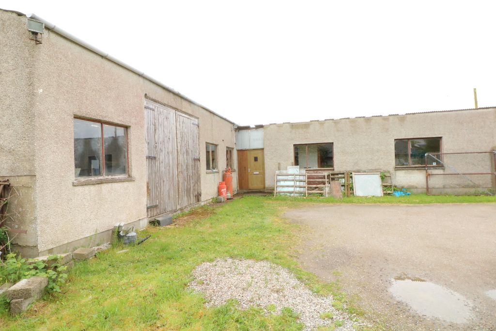 Property photo 2 of 14 Not Specified