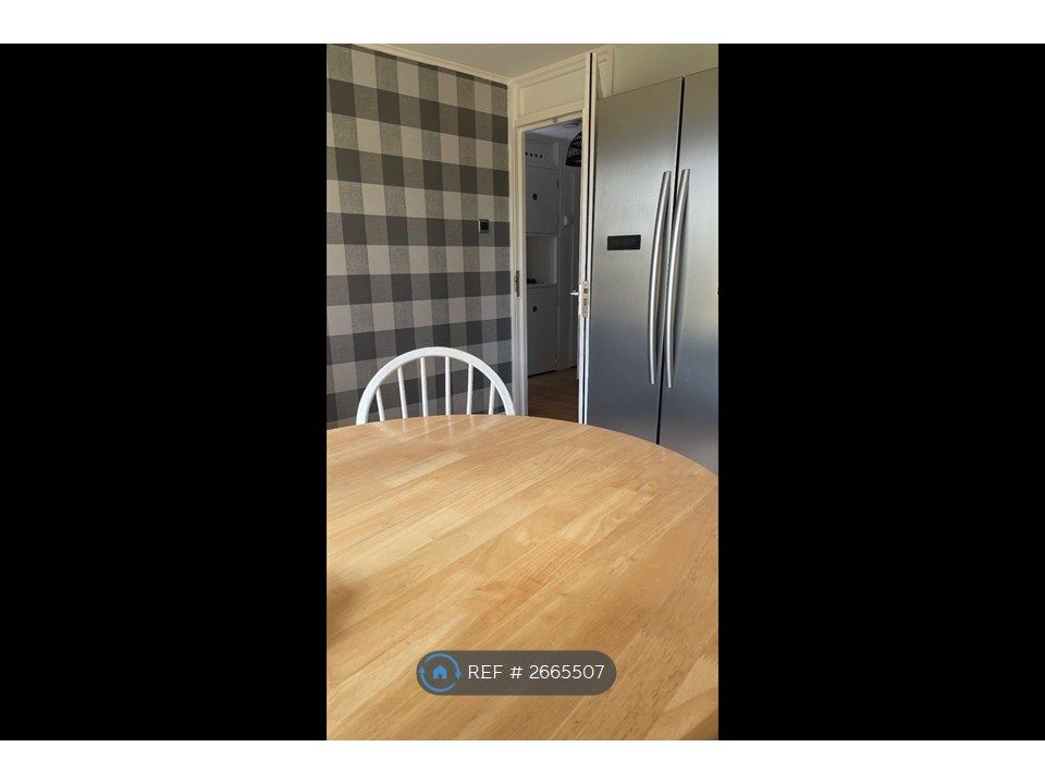 Property photo 2 of 26