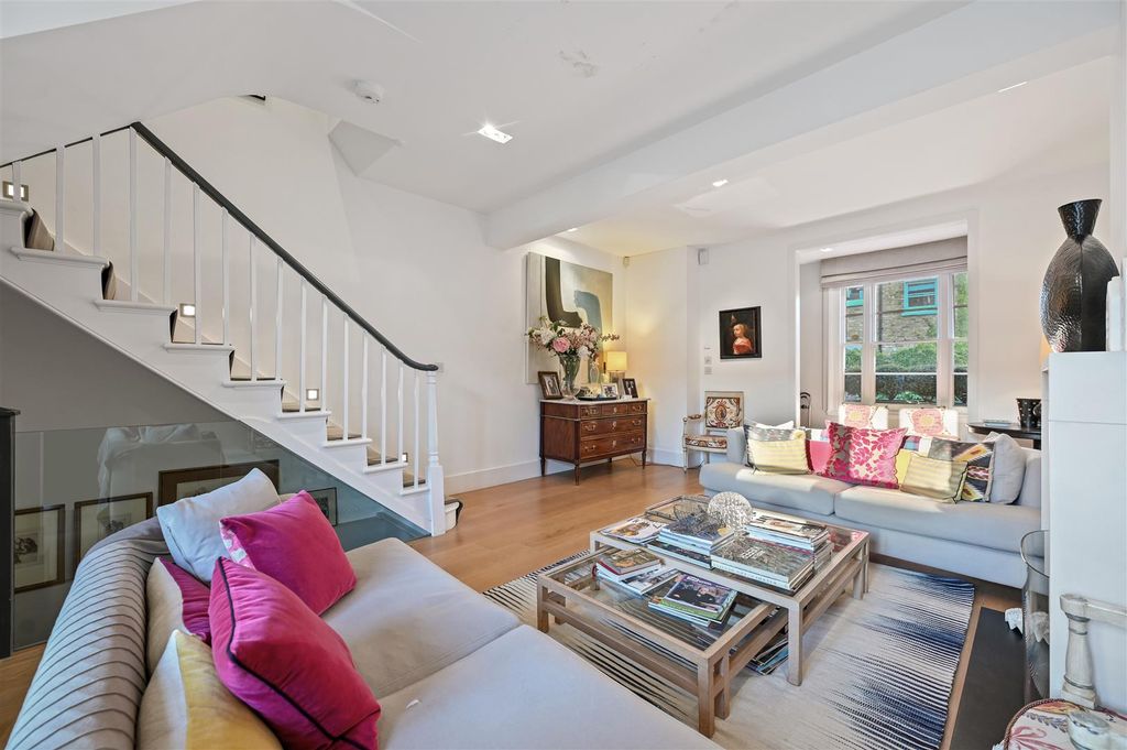 Property photo 3 of 14 Ceylon Road - Receptione3 (1).Jpg