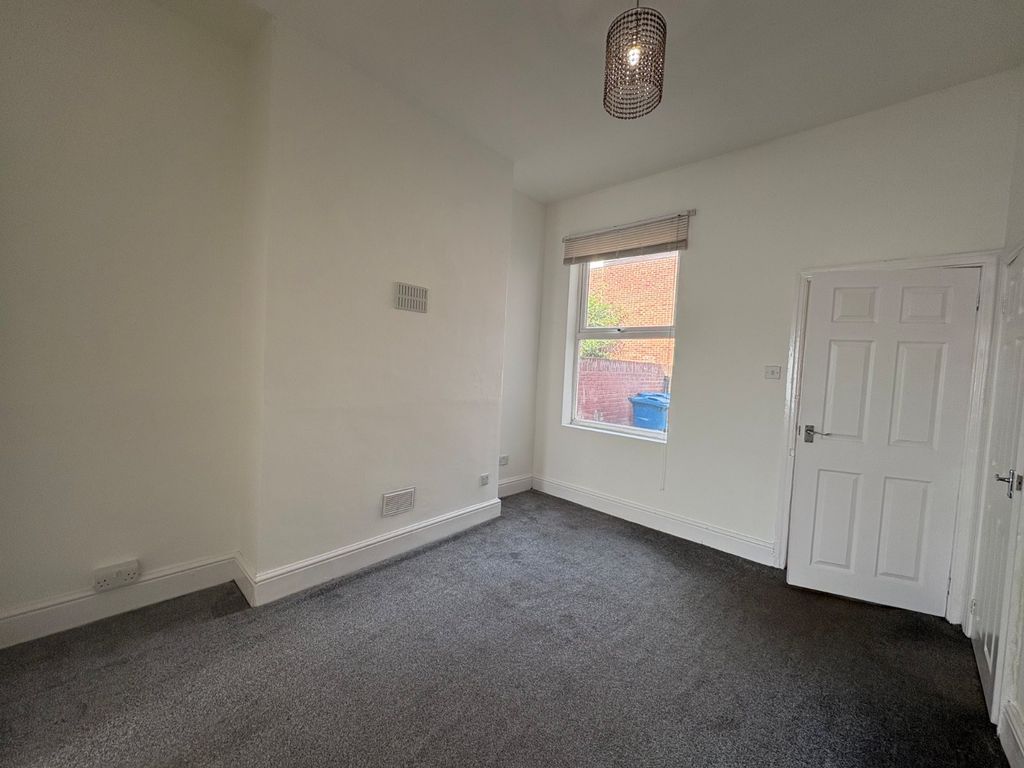 Property photo 3 of 11 Picture No. 07