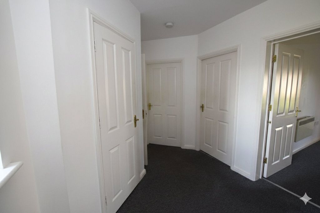 Property photo 2 of 10 Picture No. 27