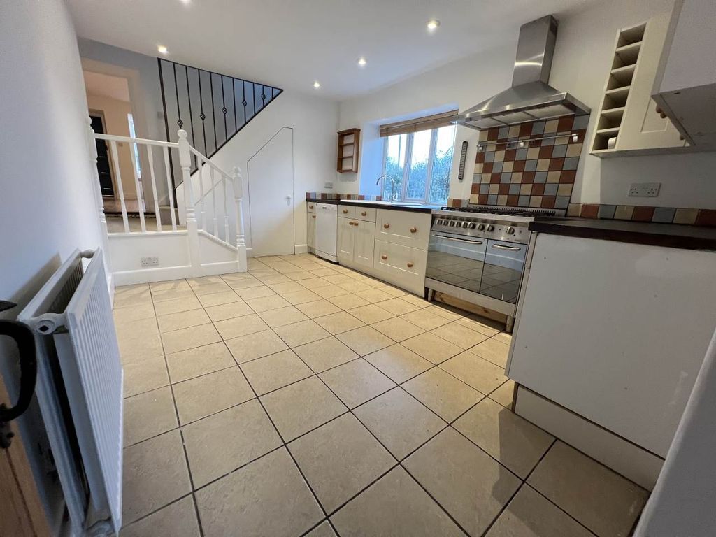 Property photo 3 of 12 Kitchen Dining Area