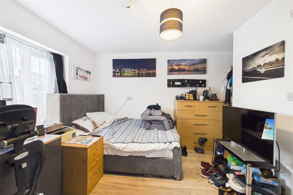 Property photo 3 of 7 Picture No. 10