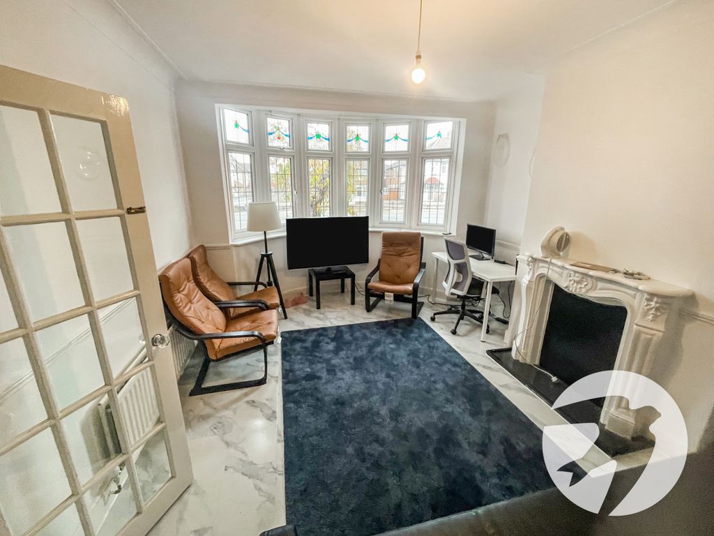 Property photo 3 of 14 Picture No. 14