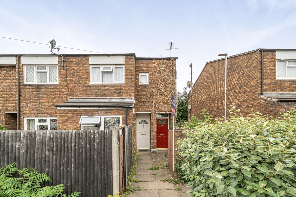 Property photo 1 of 11 1481200-17-6A33Fd...