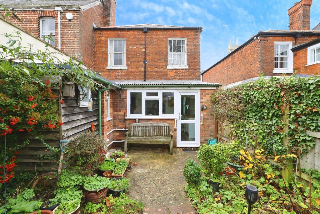 Property photo 2 of 20